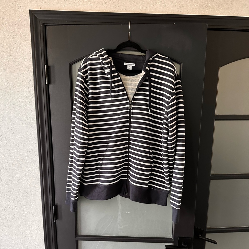 NWOT Amazon Essentials full zip fleece hoodie navy and white stripe size XL